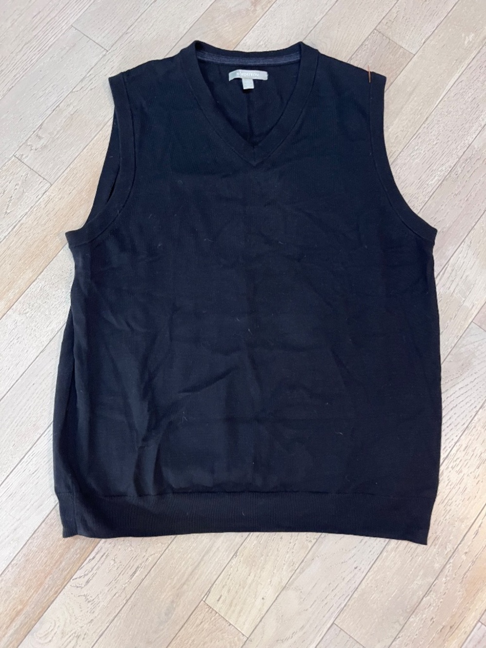 Nordstrom Sweater Vest Mens L Black 100% Merino Wool Knit  V-Neck